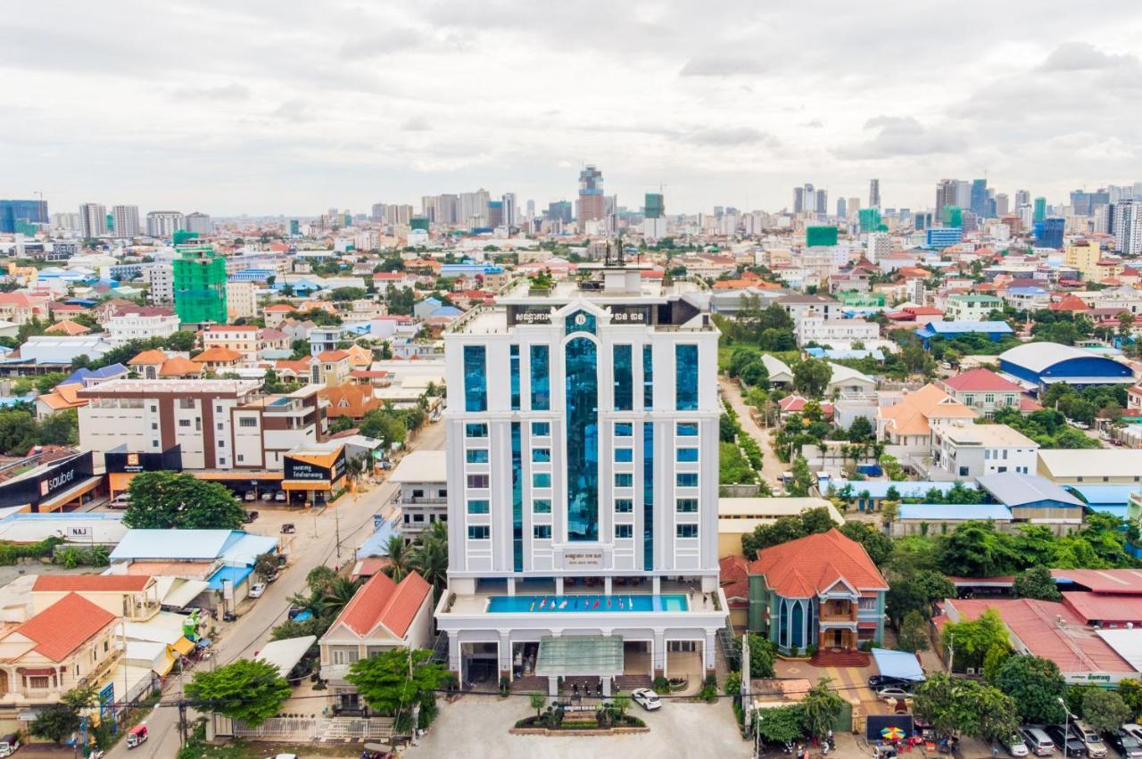 Ban Ban Hotel Phnom Penh Exterior photo