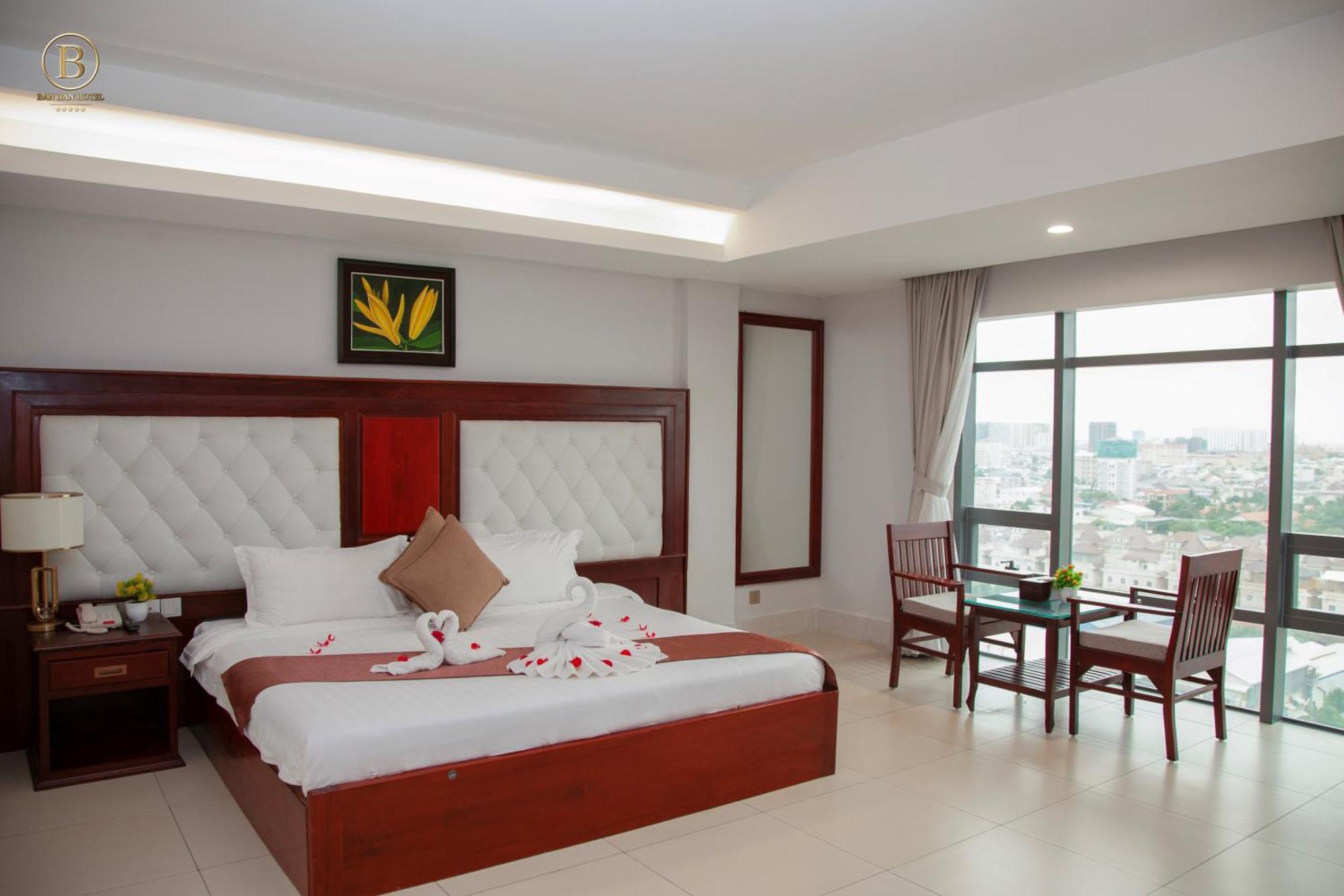 Ban Ban Hotel Phnom Penh Exterior photo