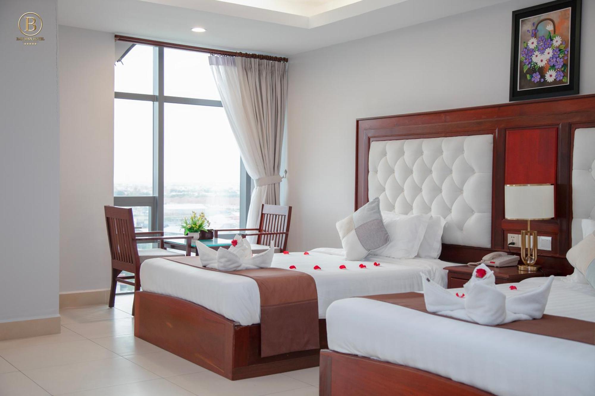 Ban Ban Hotel Phnom Penh Exterior photo